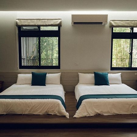 蘊慢築 茶花藝主題民宿 Yun Man Zhu Homestay Gongguan Exteriör bild