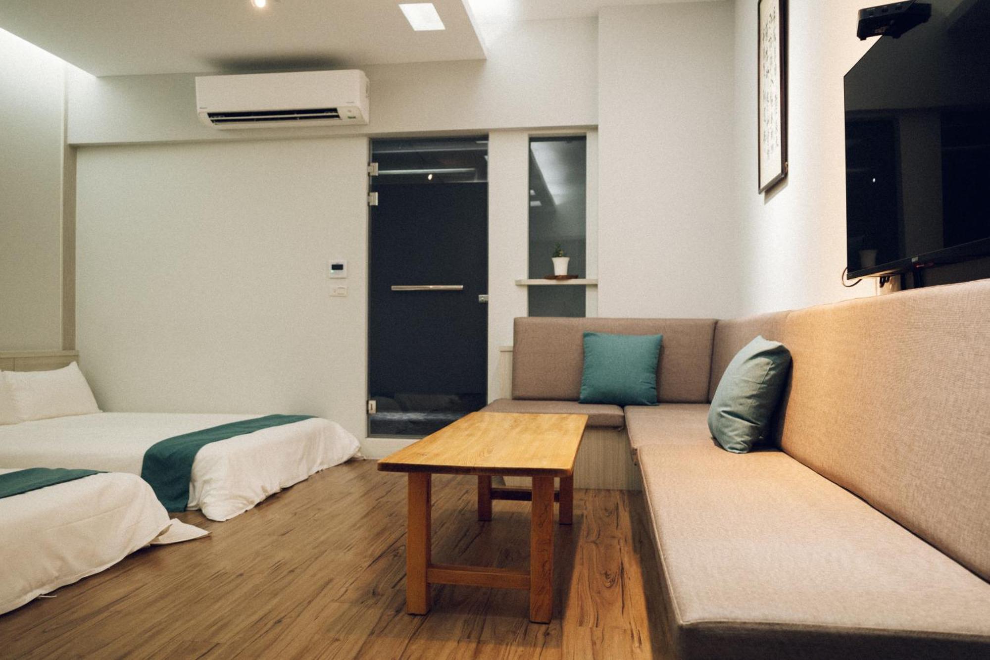 蘊慢築 茶花藝主題民宿 Yun Man Zhu Homestay Gongguan Exteriör bild